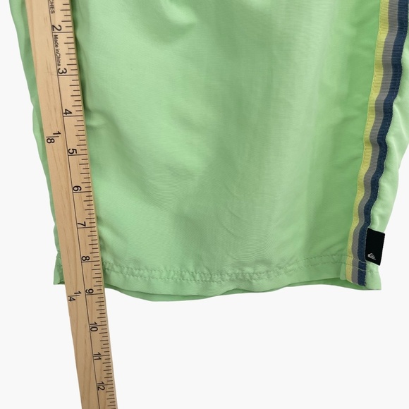 Quiksilver Seafoam Green Boardshorts - Picture 8 of 8